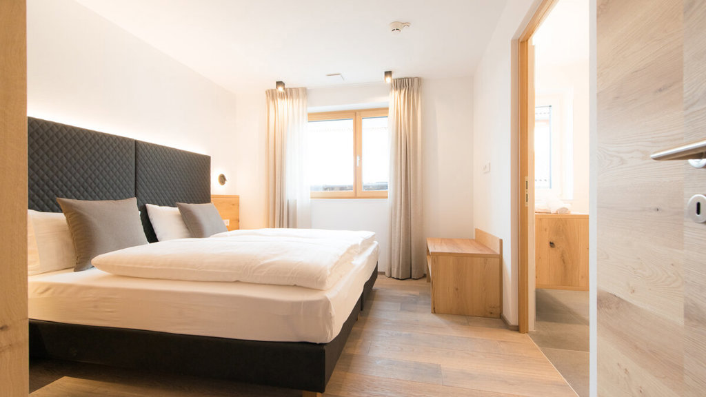 csm_GarniPitzinger_Zimmer_-26_612c43f876.jpg