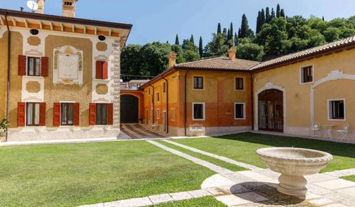 Villa Padovani the Historical Suite Home