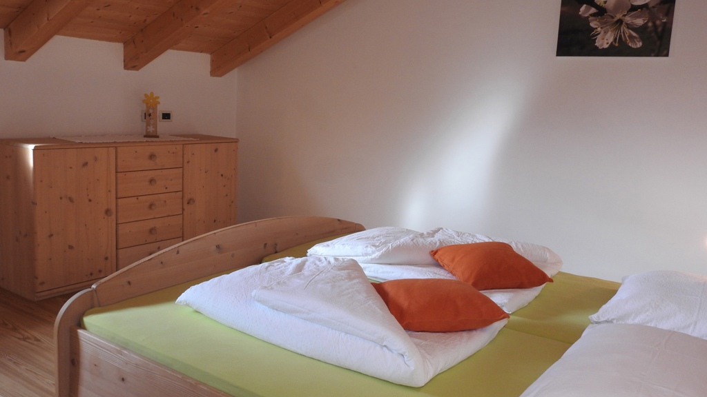 Waldruhe Schlafzimmer 1.jpg