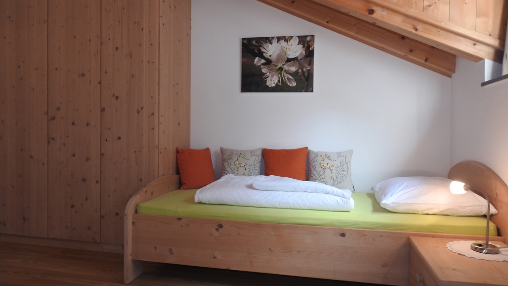 Waldruhe Schlafzimmer.jpg