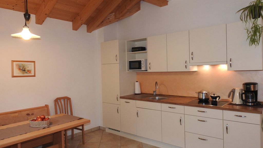 Waldruhe Wohnkuche 1.jpg