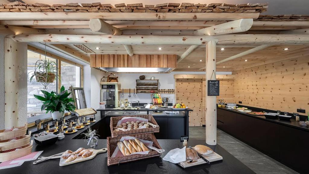 fruehstueck-buffet-01.jpg