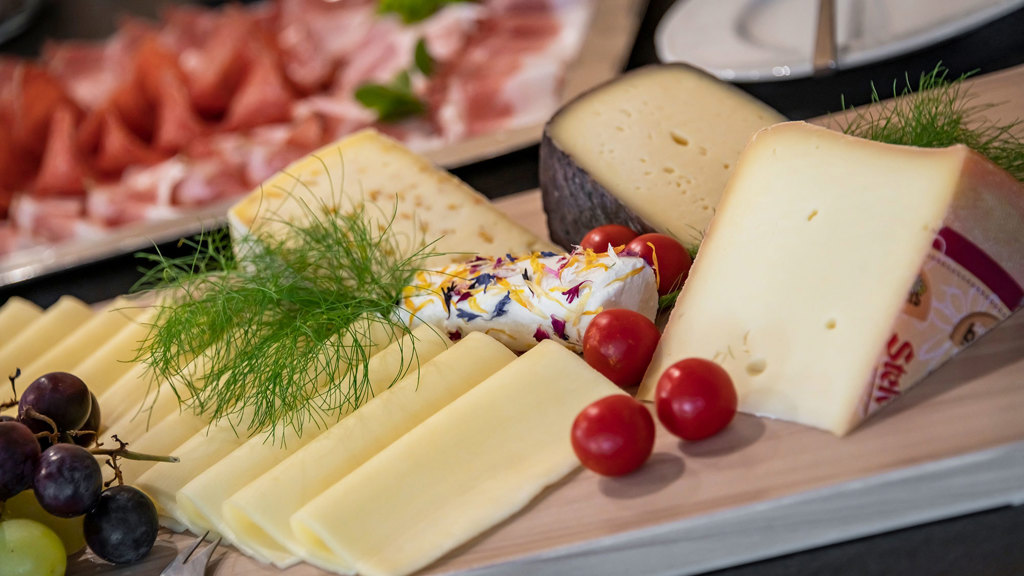 fruehstueck-buffet-09.jpg