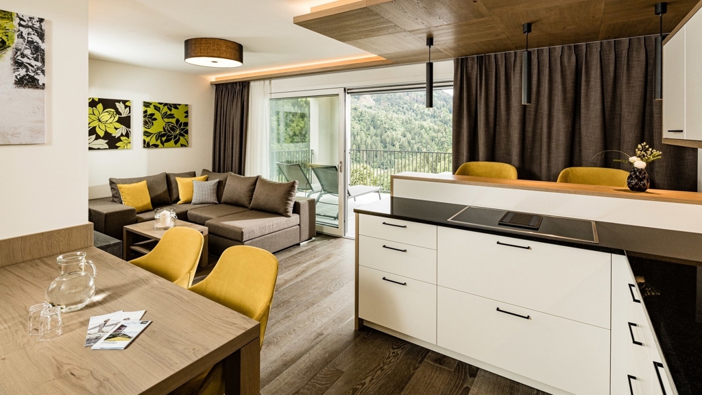Aparthotel Panorama - Apartment / Residence in St. Martin in Passeier in Passeiertal / South Tyrol