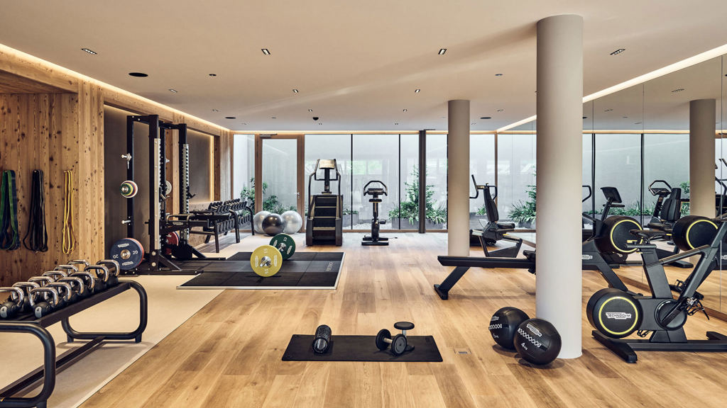 2106bb_falkensteiner-kronplatz-gym_0014 (1).jpg