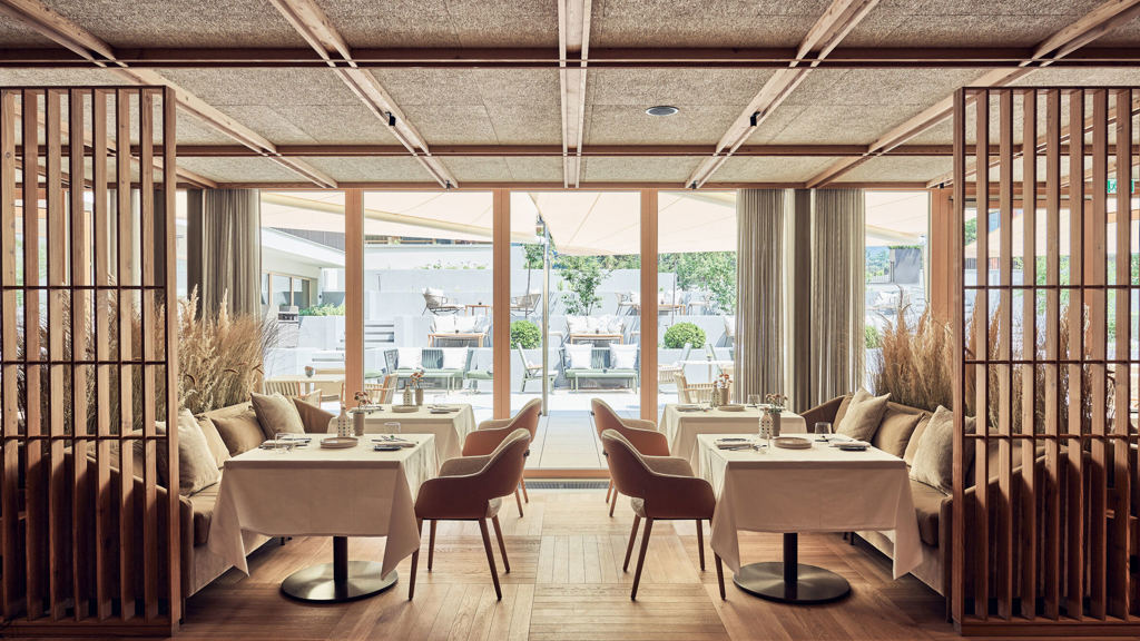 2106bb_falkensteiner-kronplatz-restaurant_0009.jpg