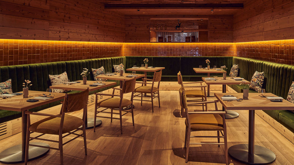 2106bb_falkensteiner-kronplatz-restaurant_3_0046 (1).jpg