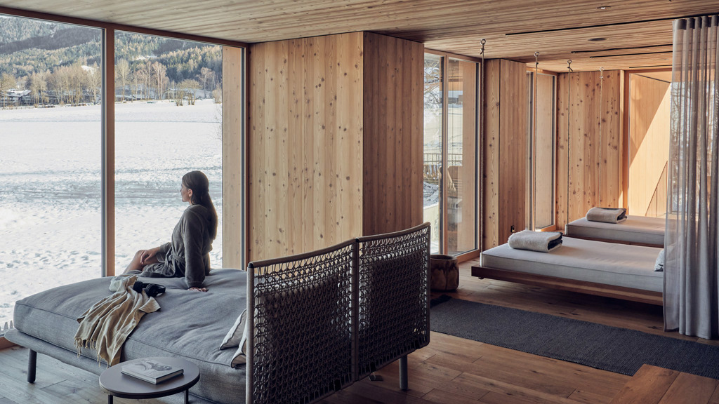2201bb_falkensteiner-kronplatz-winter_relax-room_2385.jpg