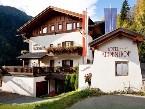 Hotel Alpenhof - Ulten in Meran and environs