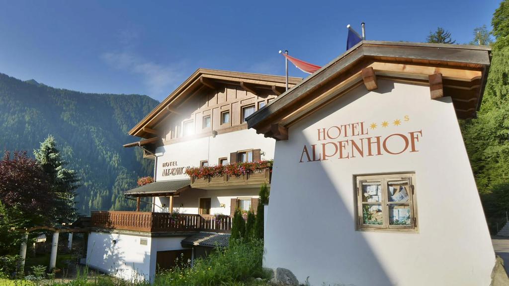 Hotel Alpenhof - Hotel a Ultimo in Val d'Ultimo / Alto Adige