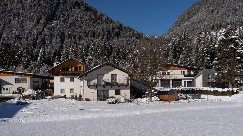 Hofmann Apartments in the Dolomites - Apartment / Residence in Gsies at Mt. Kronplatz / Tyrol du Sud