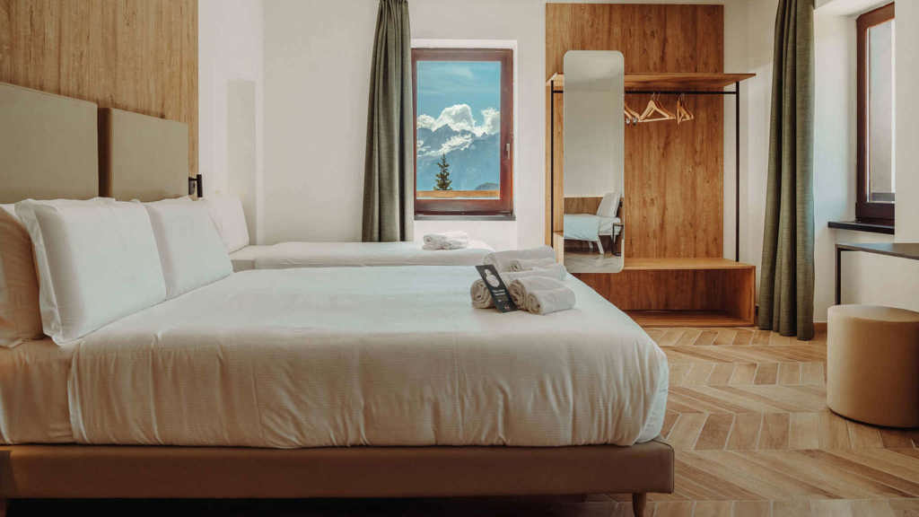 hotel-cortina_triple-room_summer_6-49993.jpg