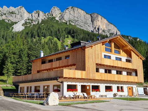 Chalet Alpenrose - Lake Misurina in Belluno