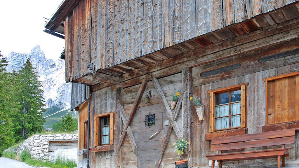 Appartamento da Pia - Apartment / Residence in Cortina d'Ampezzo in Belluno / Dolomites