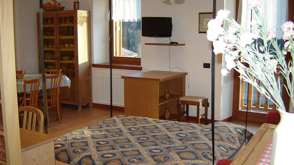 Bed-Up-Down-2.jpg