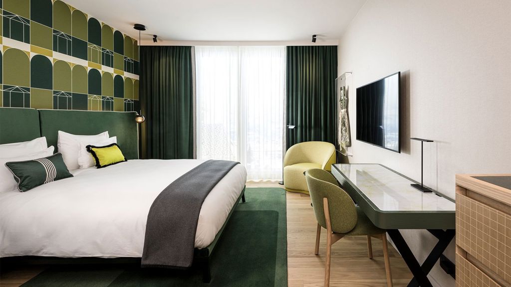 corner-junior-suite.jpg