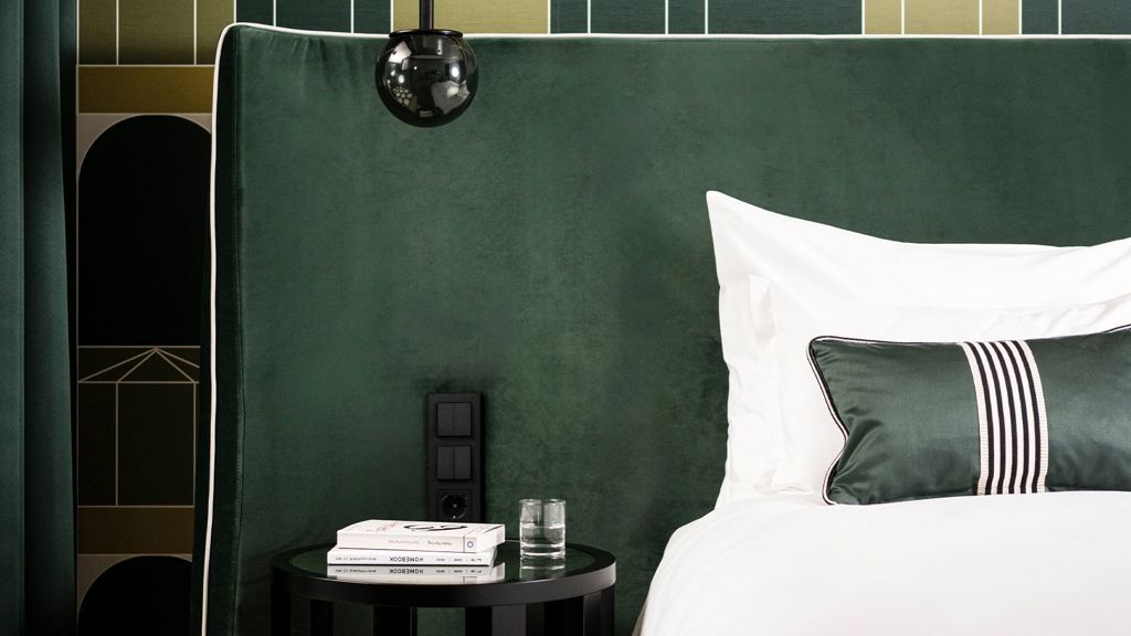 deluxe-room (2).jpg