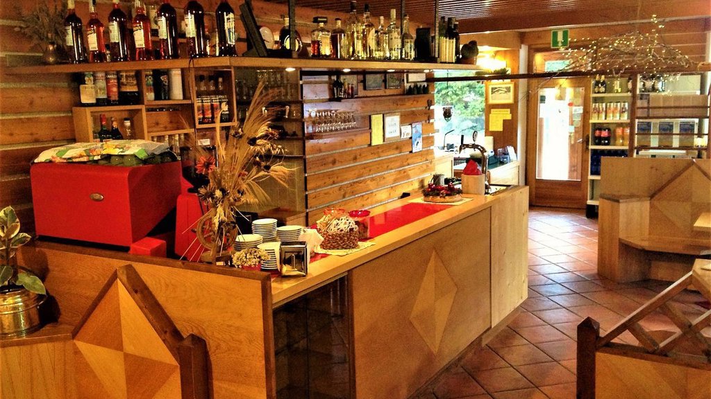 camping-rocchetta-internationa (3).jpg