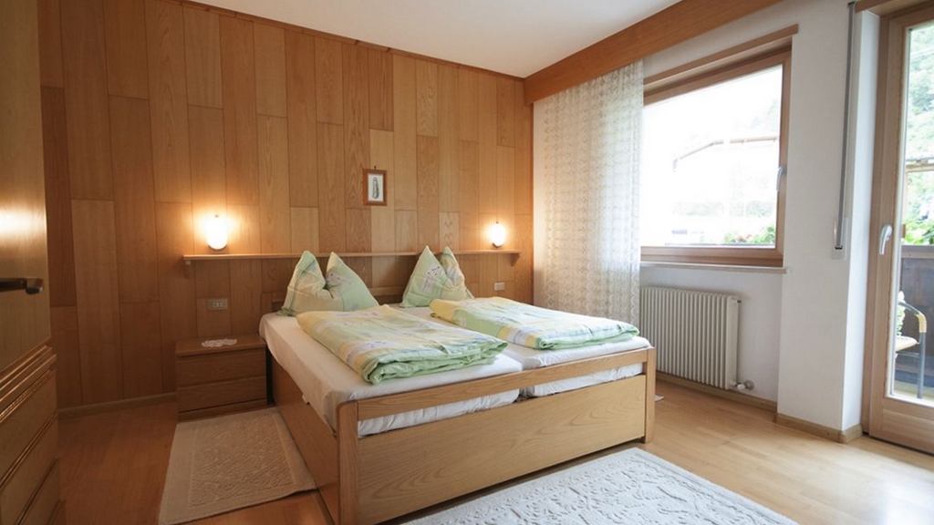 Haus am Berg - Apartment / Residence in Latsch in Vinschgau / Południowy Tyrol