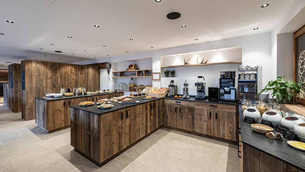 fruehstueck-buffet-01 (1).jpg