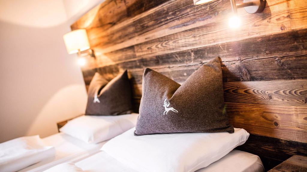 DOLOMITI SUITE2.jpg