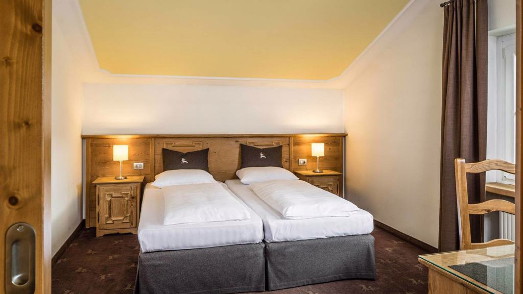 DOLOMITI SUITE4.jpg