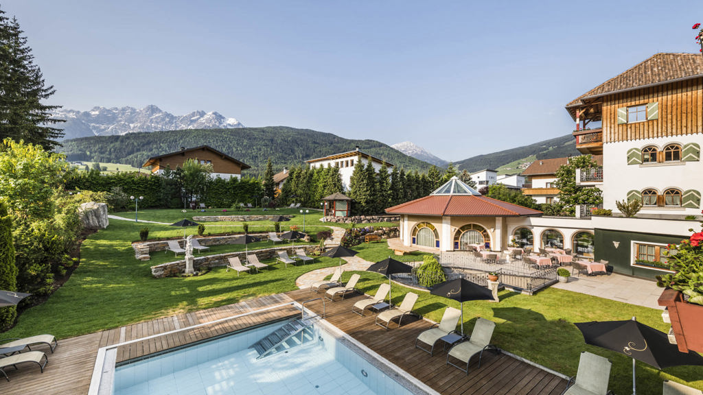 Mirabell Dolomites Hotel . Luxury . Ayurveda & SPA - Hotel in Olang at Mt. Kronplatz / South Tyrol