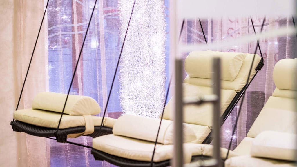 hotel-sigmunderhof-wellness-schaukel.jpg