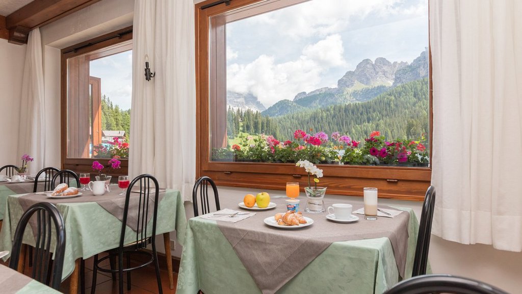 colazione-vista-lago.jpg