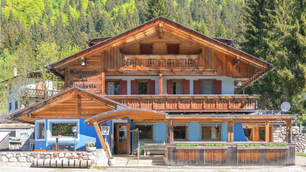 Hotel Al Mughetto - Hotel in Auronzo di Cadore in Belluno / Dolomites