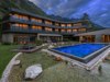 Hotel Abends dunkler 10mb.jpg