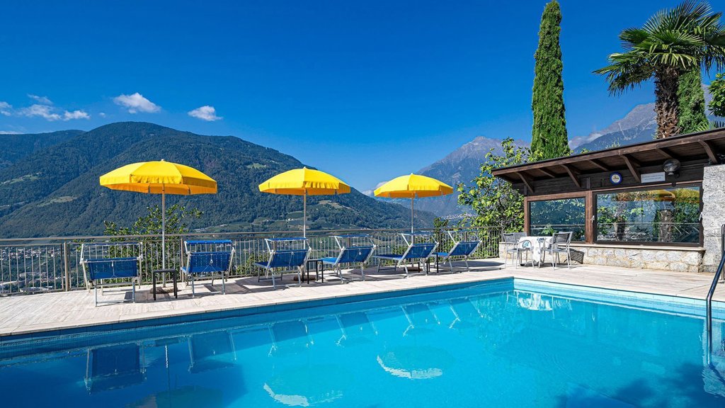 wellnesshotel-dorf-tirol-3.jpg