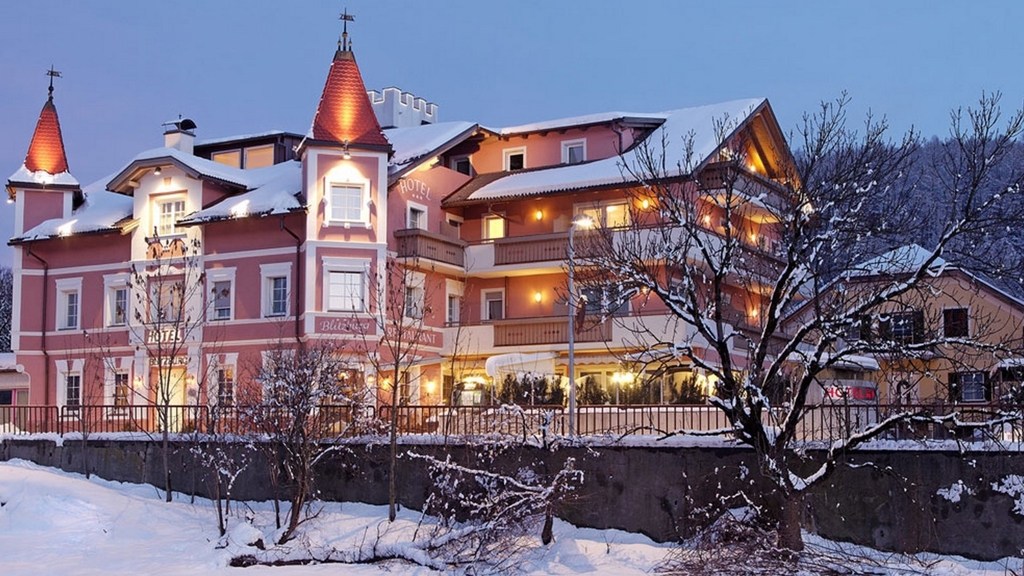 Hotel Blitzburg - Hotel in Bruneck at Mt. Kronplatz / Zuid-Tirol