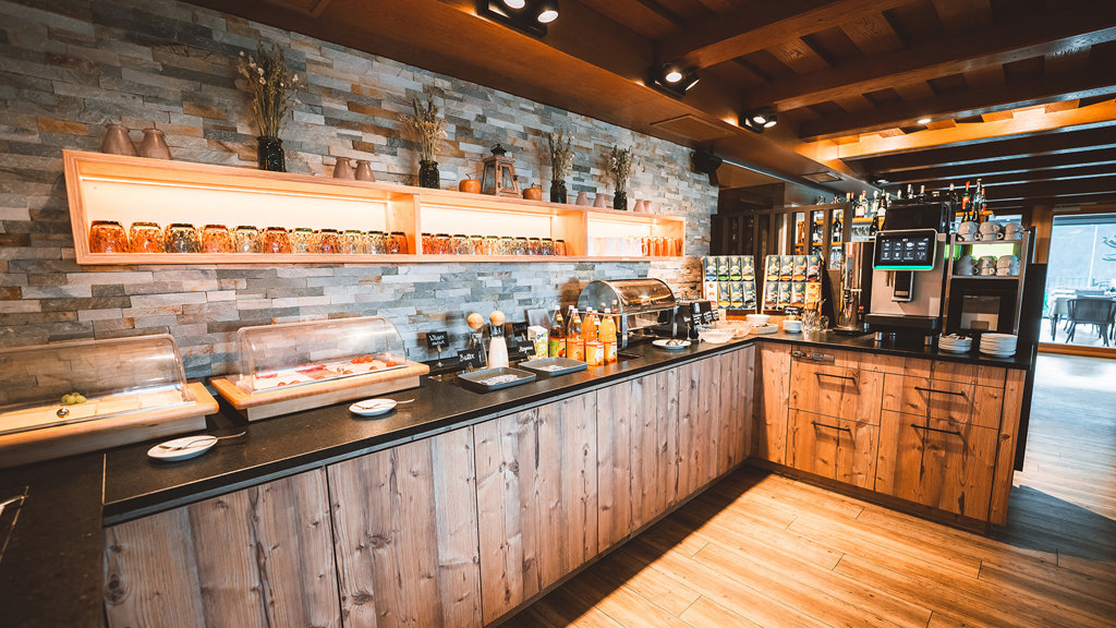 brunnhofer-dorf-tirol-buffet-breakfast-design.jpg