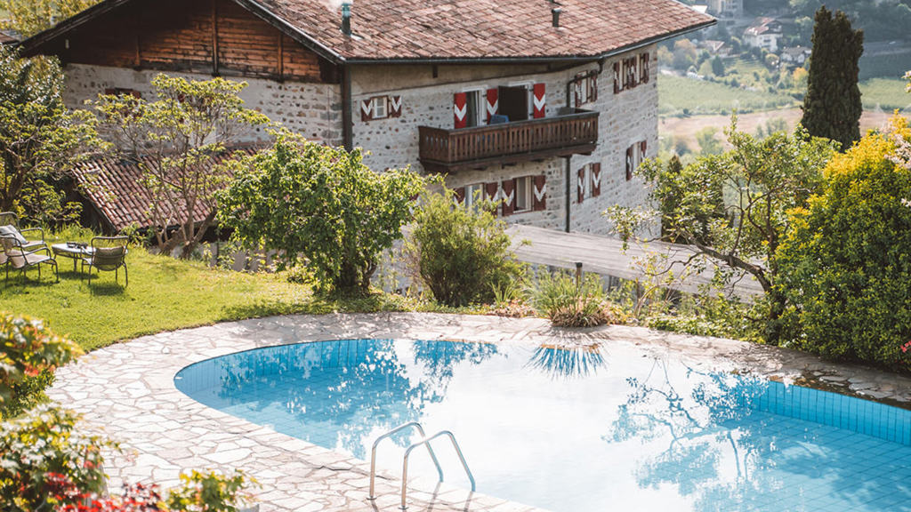 hotelbrunnhofer-dorftirol-outdoorarea-pool-southtyrol.jpg