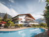 hotelbrunnhofer-dorftirol-suedtirol-pool-aussenbereich.jpg