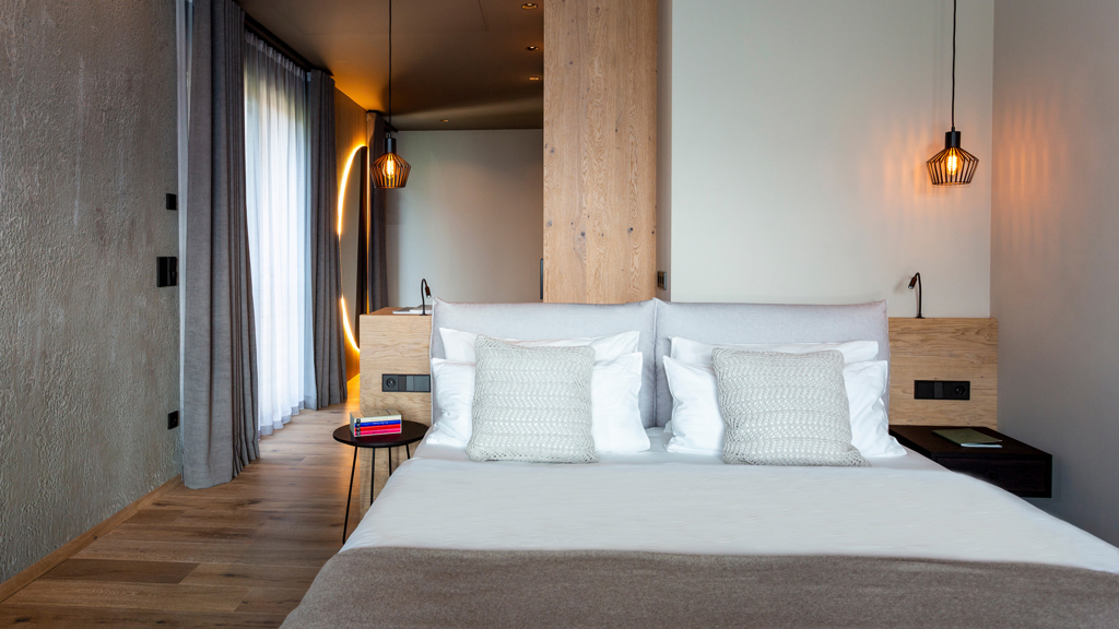 aqua-spa-suite-04.jpg