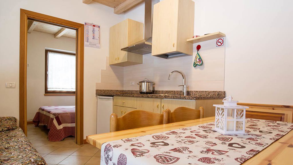 bungalow-camping-castelpietra-interno.jpg