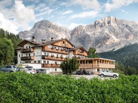 Hotel Ciurnadù - La Valle in Alta Badia