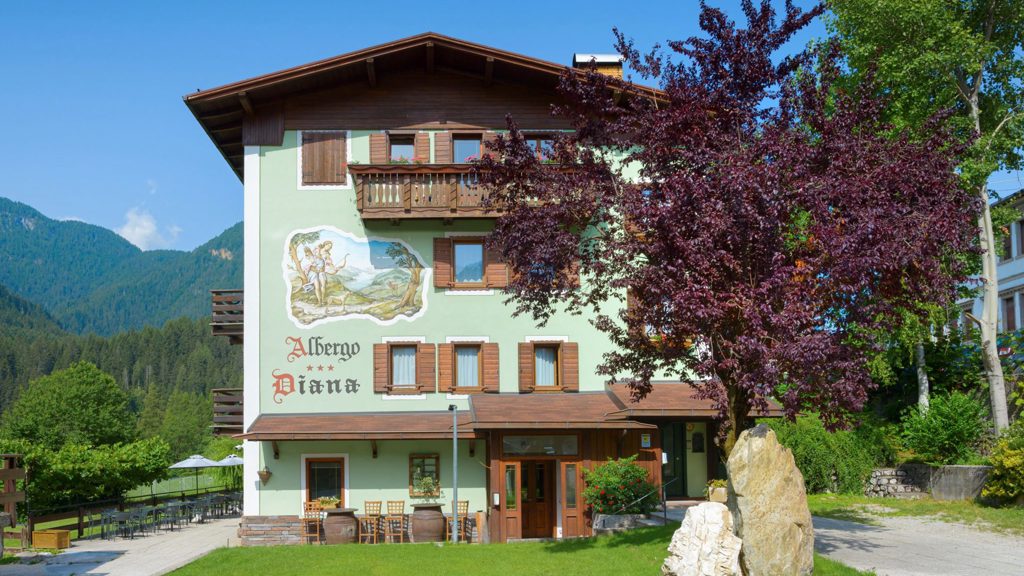 Diana Hotel - Hotel in Auronzo di Cadore in Belluno / Dolomites