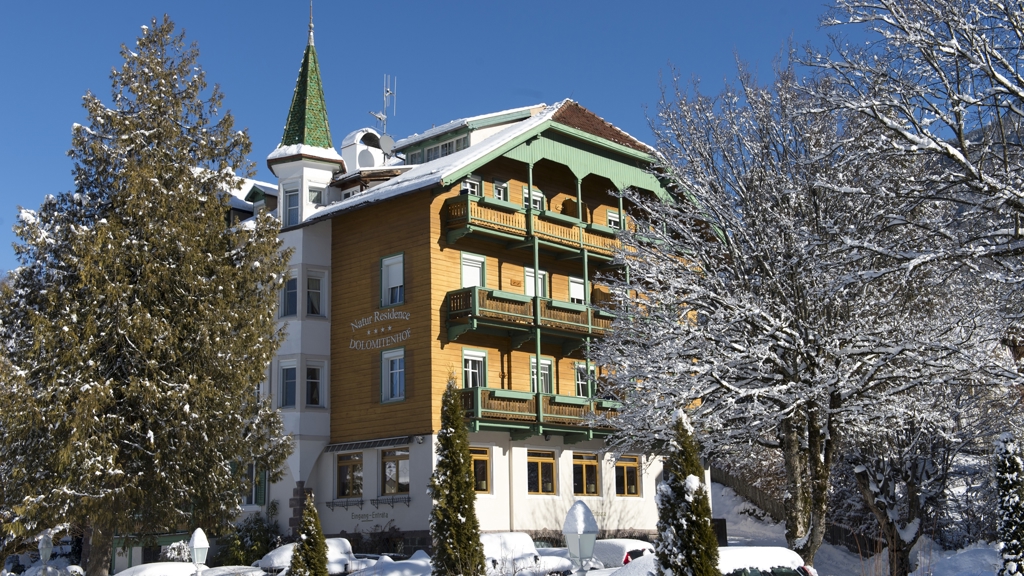 Natur Residence Dolomitenhof - Ferienwohnung / Residence in Seis am Schlern im Seiser Alm-Schlerngebiet / Südtirol