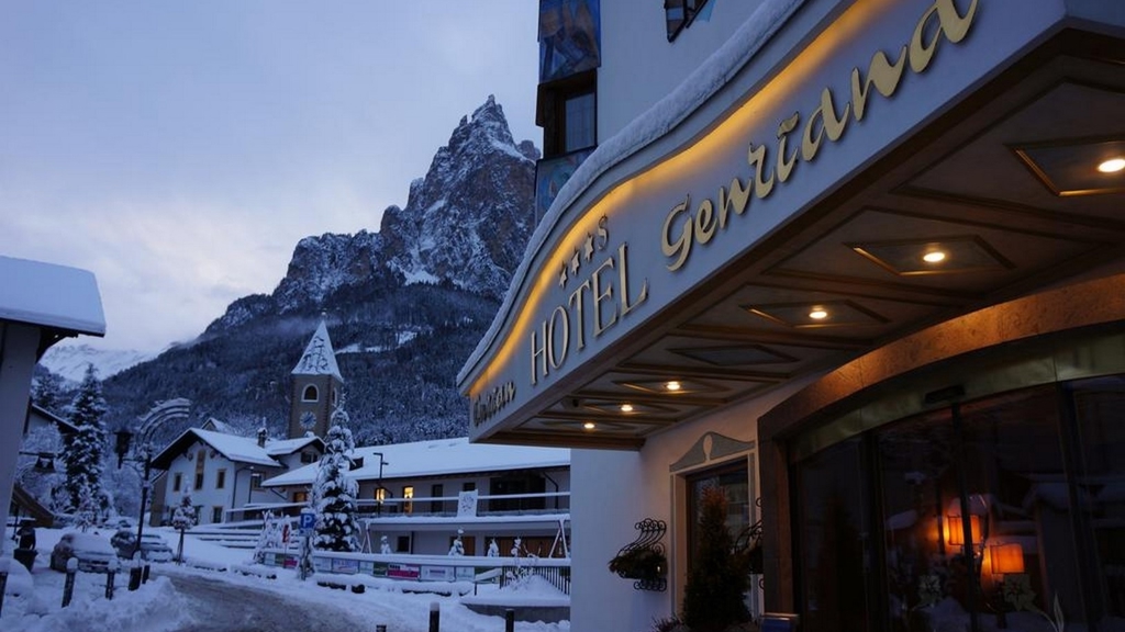 Hotel Enzian - Hotel a Siusi sull’Alpe di Siusi-Sciliar / Alto Adige