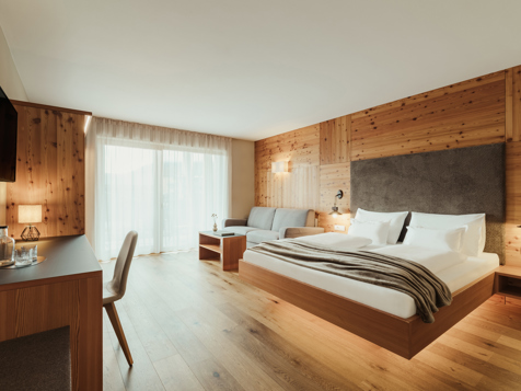 Hotel B&B Feldmessner - Reischach at Mt. Kronplatz