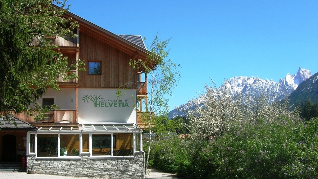 Garni Appartements Helvetia - Appartamenti / Residence a Villabassa in Alta Pusteria / Alto Adige