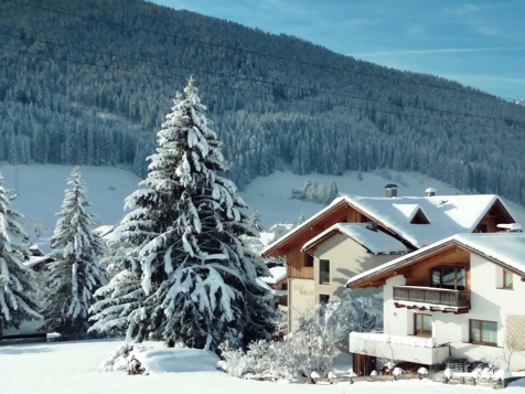 Garni Appartements Helvetia - Niederdorf im Hochpustertal
