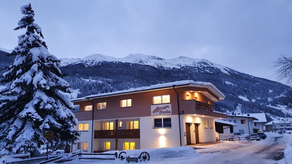 enjoy Monika apartments - Apartment / Residence in St. Valentin auf der Haide in Vinschgau / Zuid-Tirol