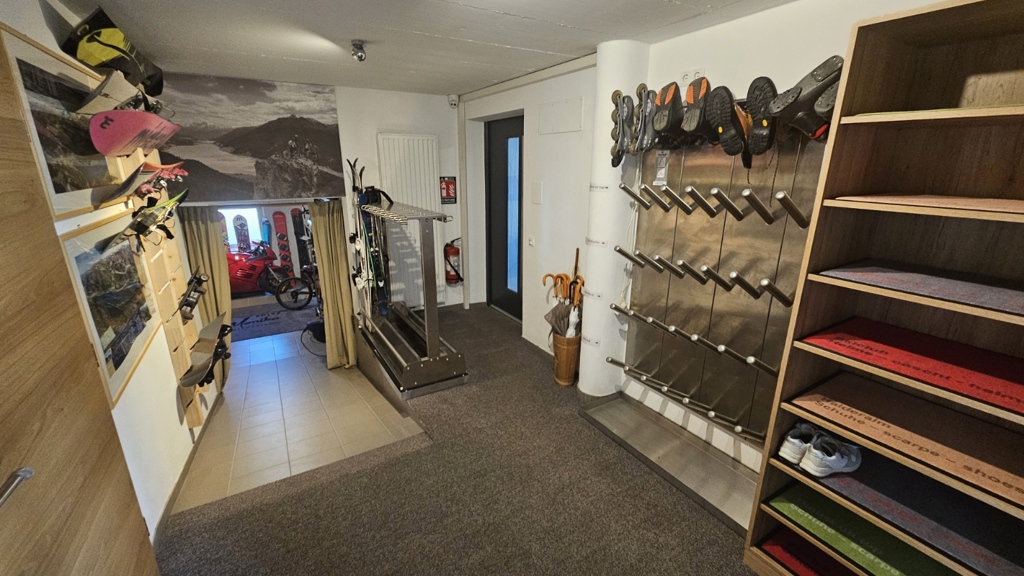 Ski- und  Bikeraum.jpg