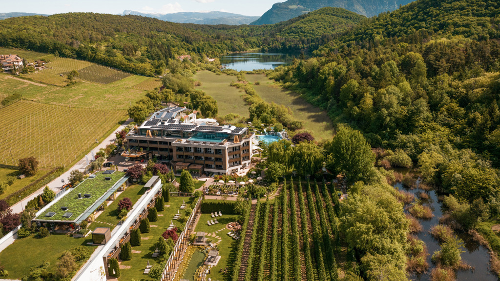 Gartenhotel Moser - Hotel in Montiggl in Southern South Tyrol / South Tyrol