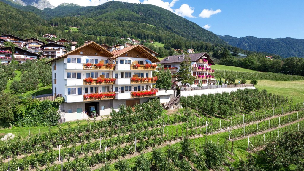 csm_appartements-wohnen-grafenau-schenna-urlaub_6a7e45c1b3 (Kopie).jpg