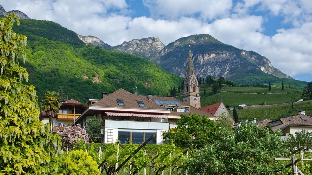 Haus Piger - Ferienwohnung / Residence in Tramin an der Weinstraße in Südtirols Süden / Südtirol